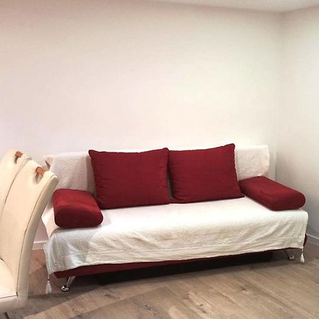 Paradise Beach Apartments Ровинь Экстерьер фото